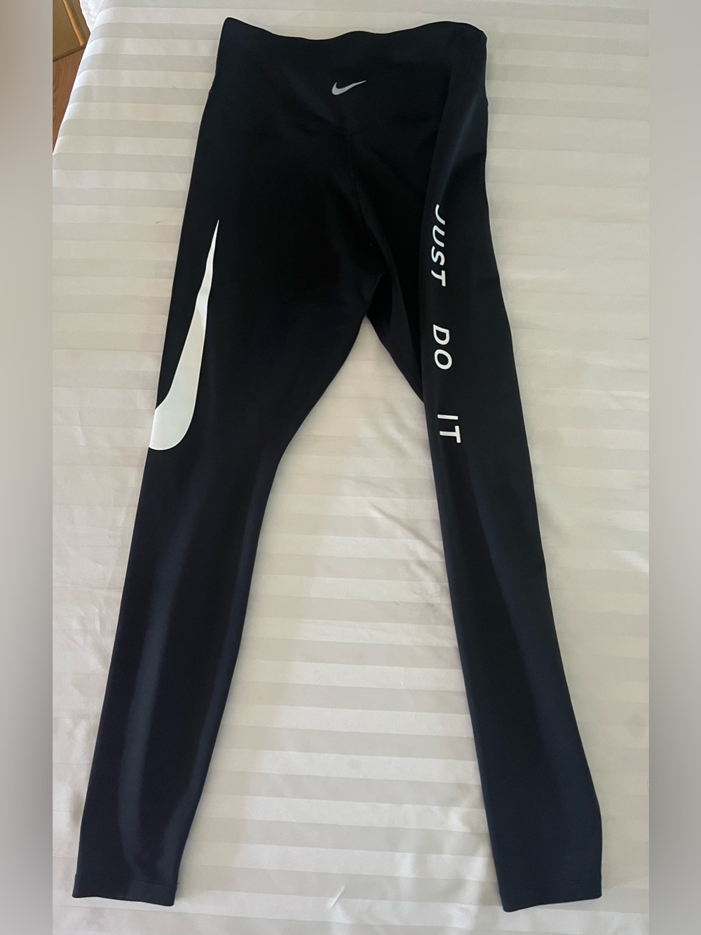 Nike Just Do It Leggings- Women small